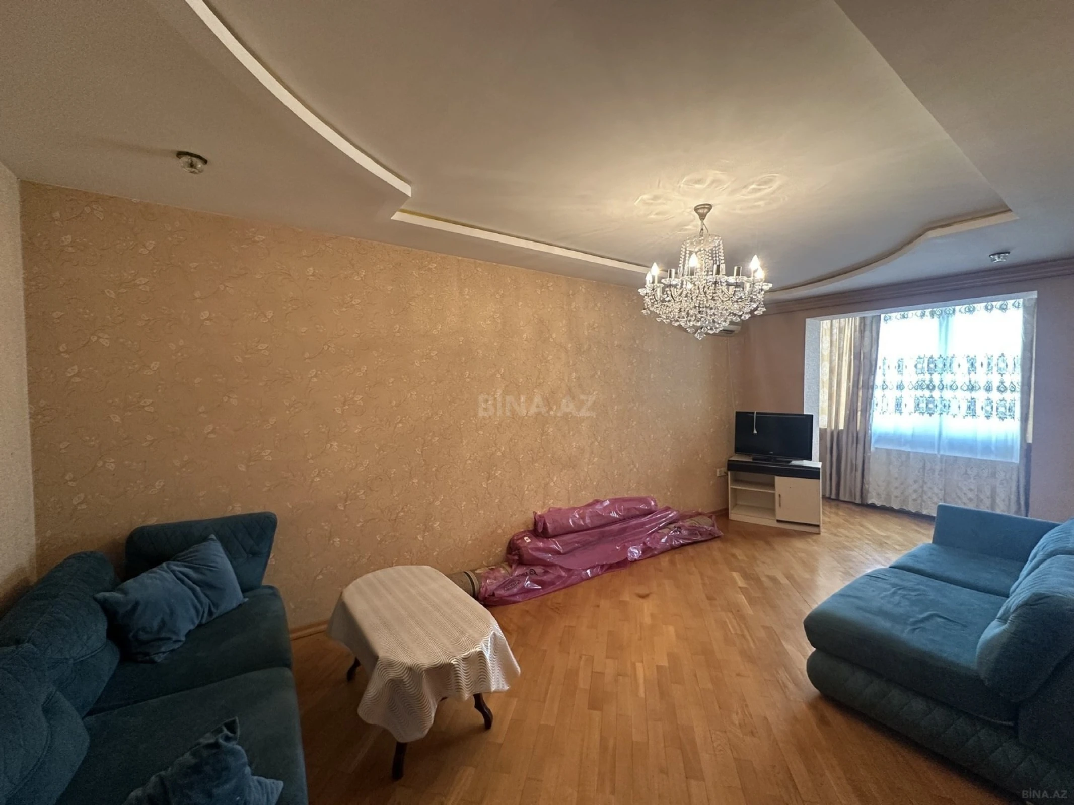 Kirayə verilir 2 otaqlı mənzil 75 m²