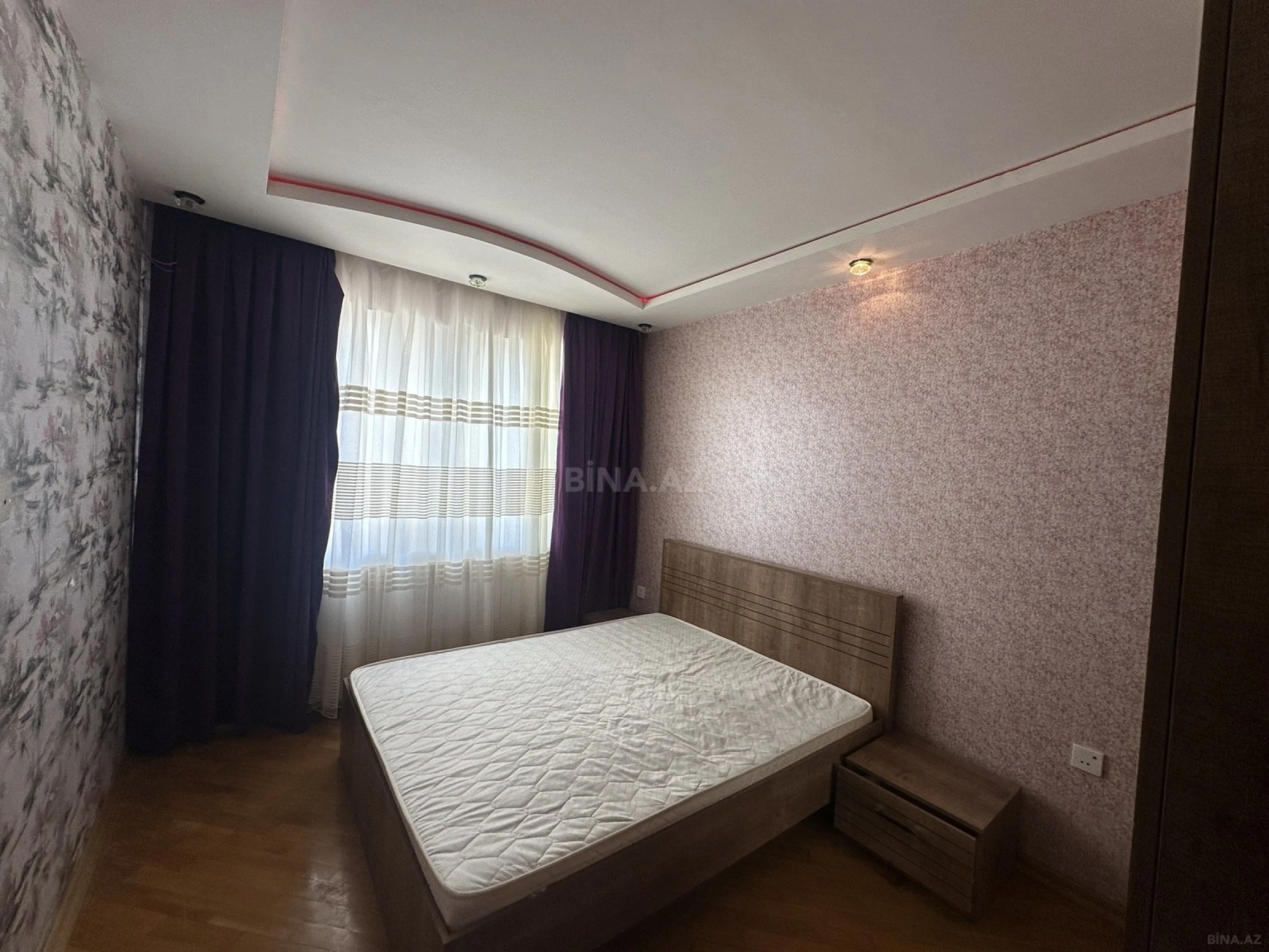 Kirayə verilir 2 otaqlı mənzil 75 m²