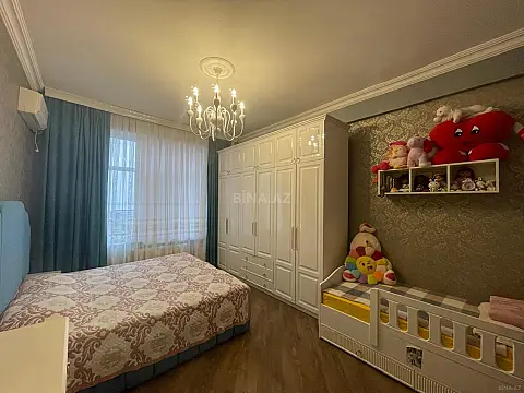 Satılır 2 otaqlı mənzil 96 m²