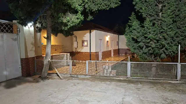 Satılır 4 otaqlı həyət evi 155 m²