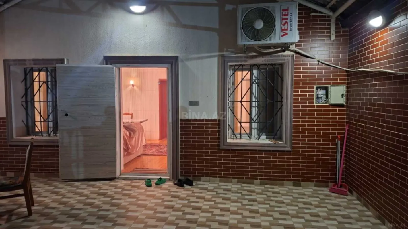 Satılır 4 otaqlı həyət evi 155 m²
