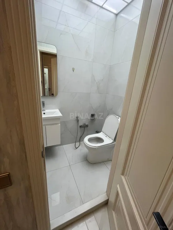 Kirayə verilir 2 otaqlı mənzil 80 m²
