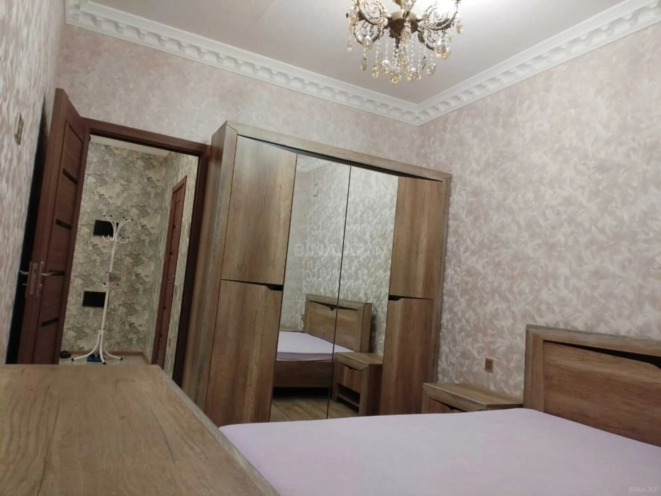 Kirayə verilir 2 otaqlı mənzil 70 m²