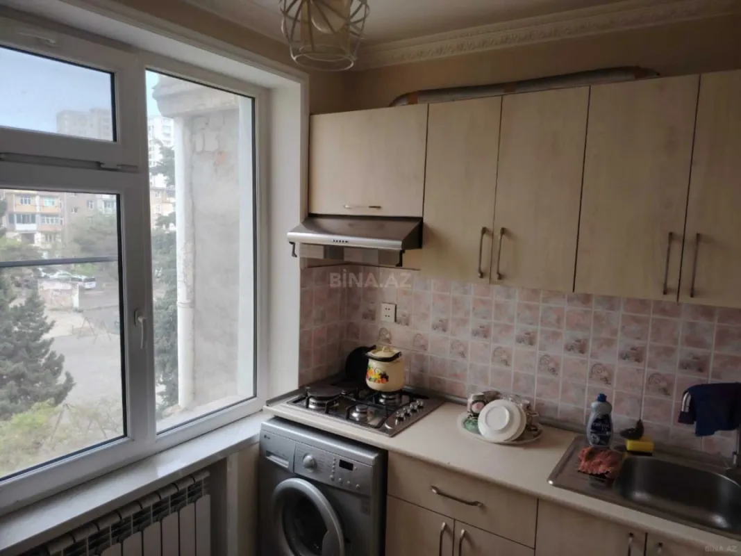 Kirayə verilir 2 otaqlı mənzil 60 m²