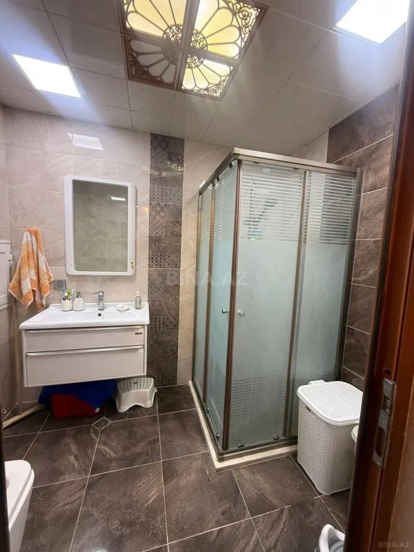 Satılır 2 otaqlı mənzil 101 m²
