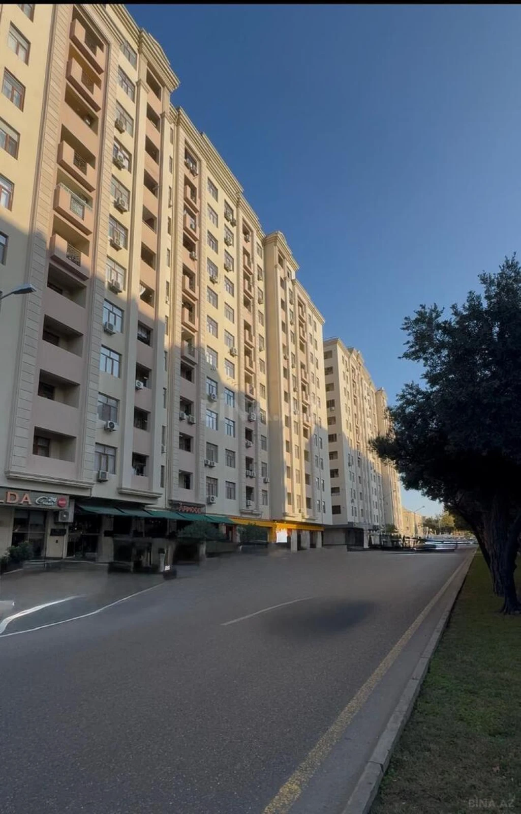 Satılır 3 otaqlı mənzil 100 m²