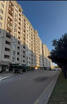 Satılır 3 otaqlı mənzil 100 m² — Bakı, Bakıxanov 3 otaq 100.00 m²