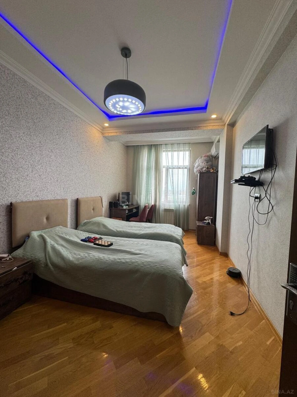 Satılır 3 otaqlı mənzil 100 m²