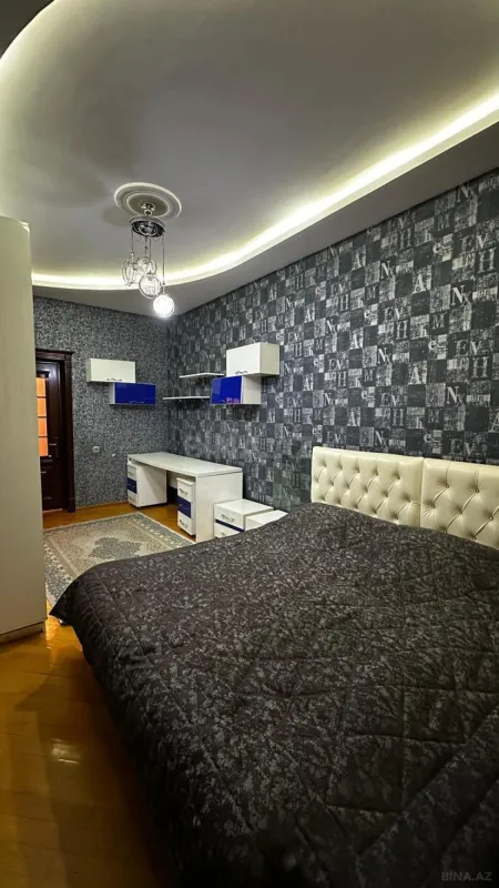 Satılır 4 otaqlı mənzil 170 m²