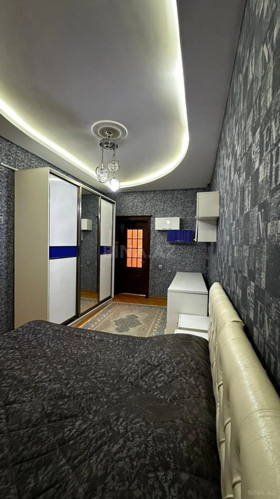 Satılır 4 otaqlı mənzil 170 m²