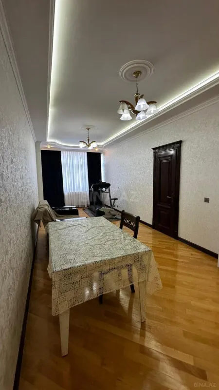 Satılır 4 otaqlı mənzil 170 m²
