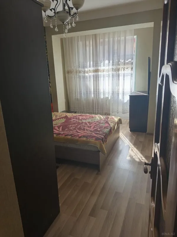 Kirayə verilir 2 otaqlı mənzil 65 m²