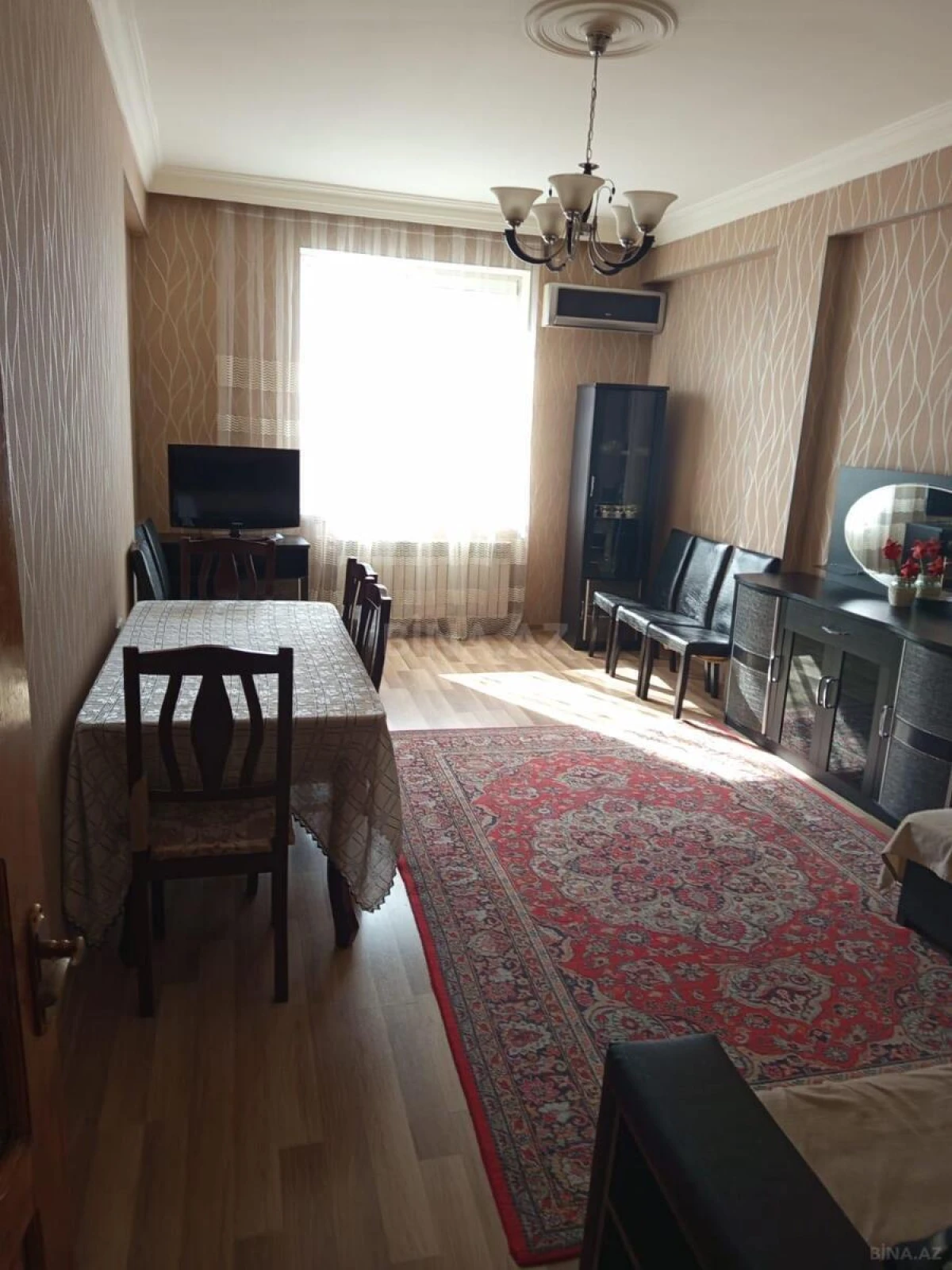 Kirayə verilir 2 otaqlı mənzil 65 m²