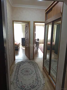Kirayə verilir 2 otaqlı mənzil 65 m²