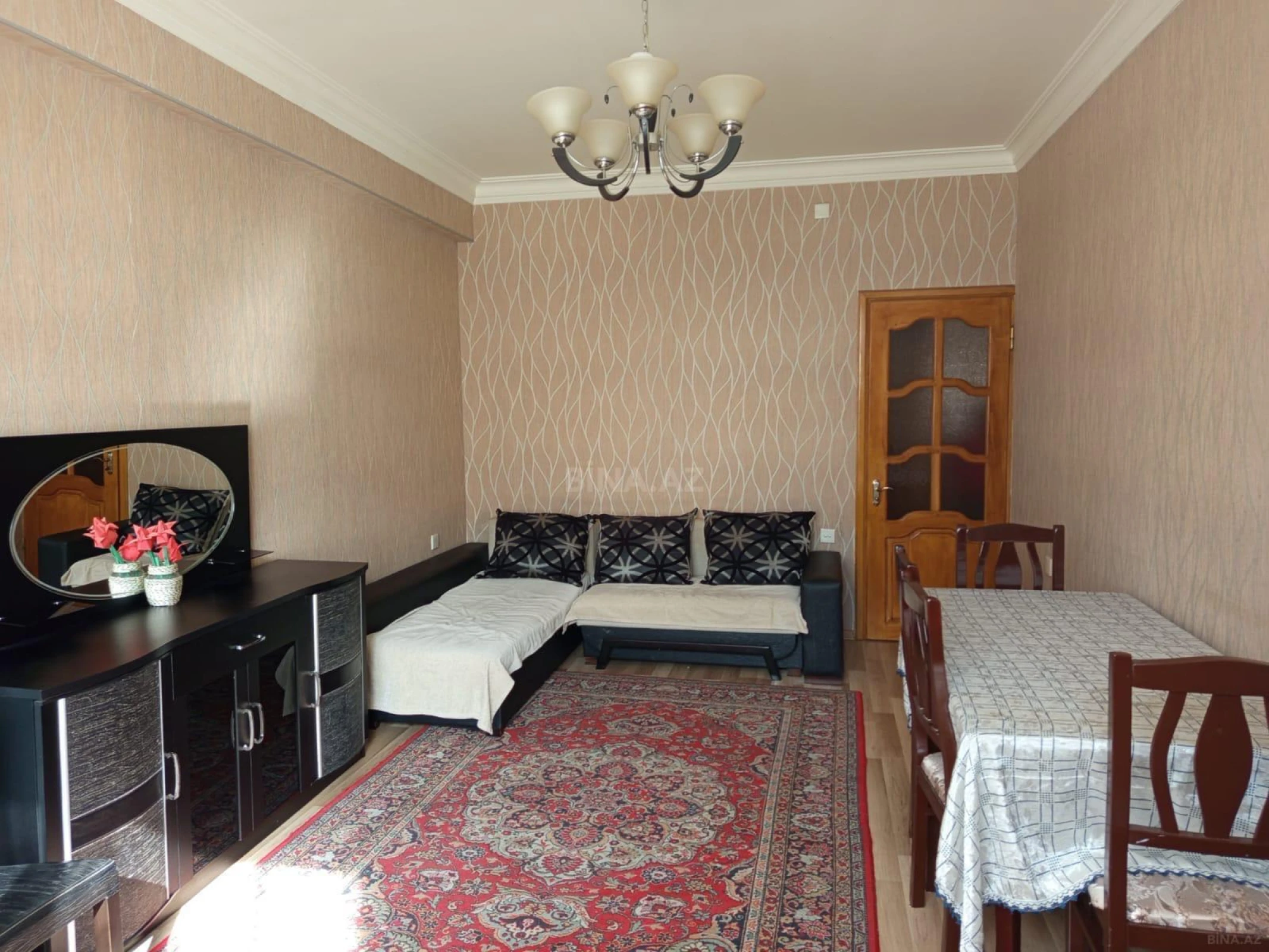 Kirayə verilir 2 otaqlı mənzil 65 m²