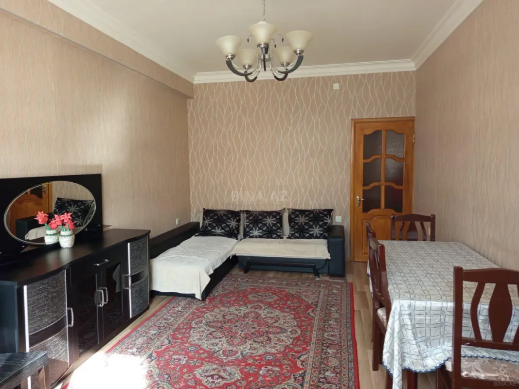 Kirayə verilir 2 otaqlı mənzil 65 m²