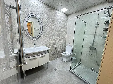 Kirayə verilir 2 otaqlı mənzil 100 m²