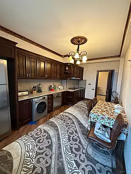 Satılır 3 otaqlı mənzil 110 m²