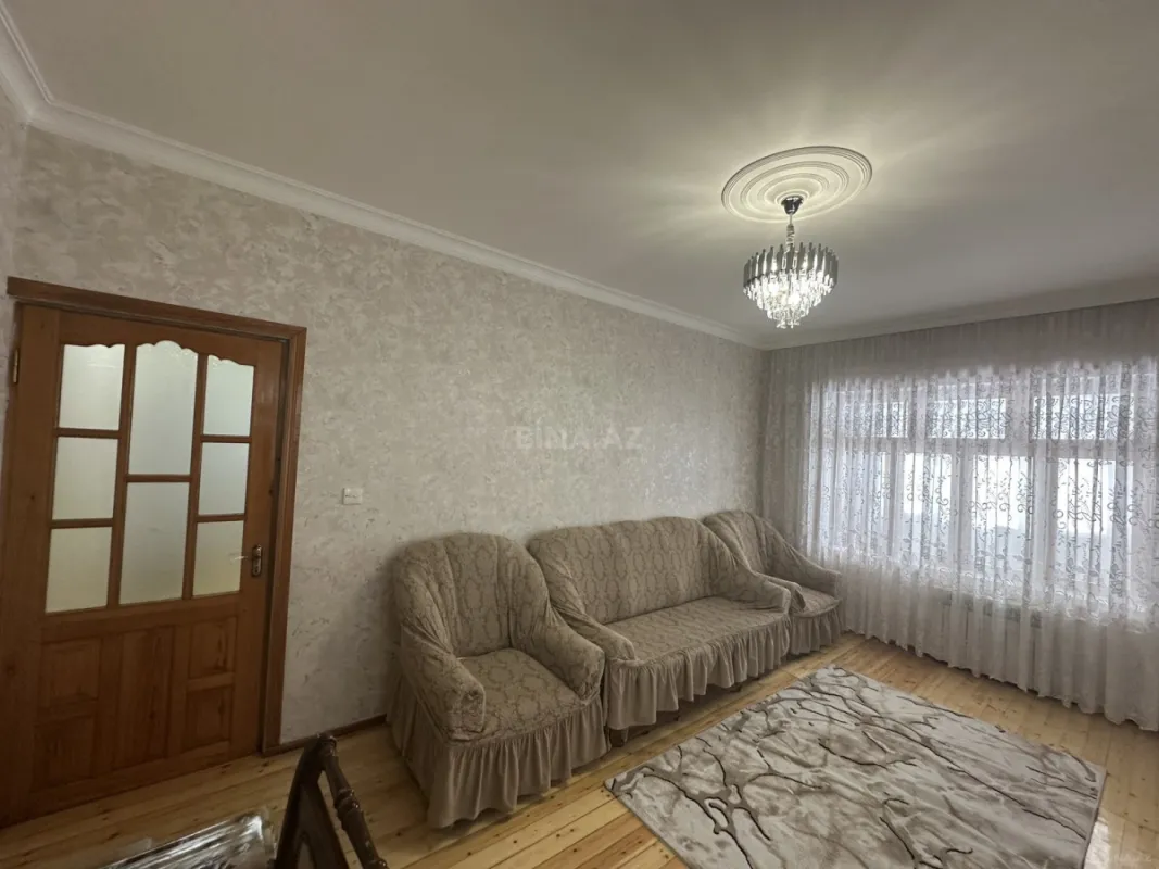 Kirayə verilir 2 otaqlı mənzil 65 m²