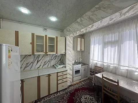 Kirayə verilir 2 otaqlı mənzil 65 m²