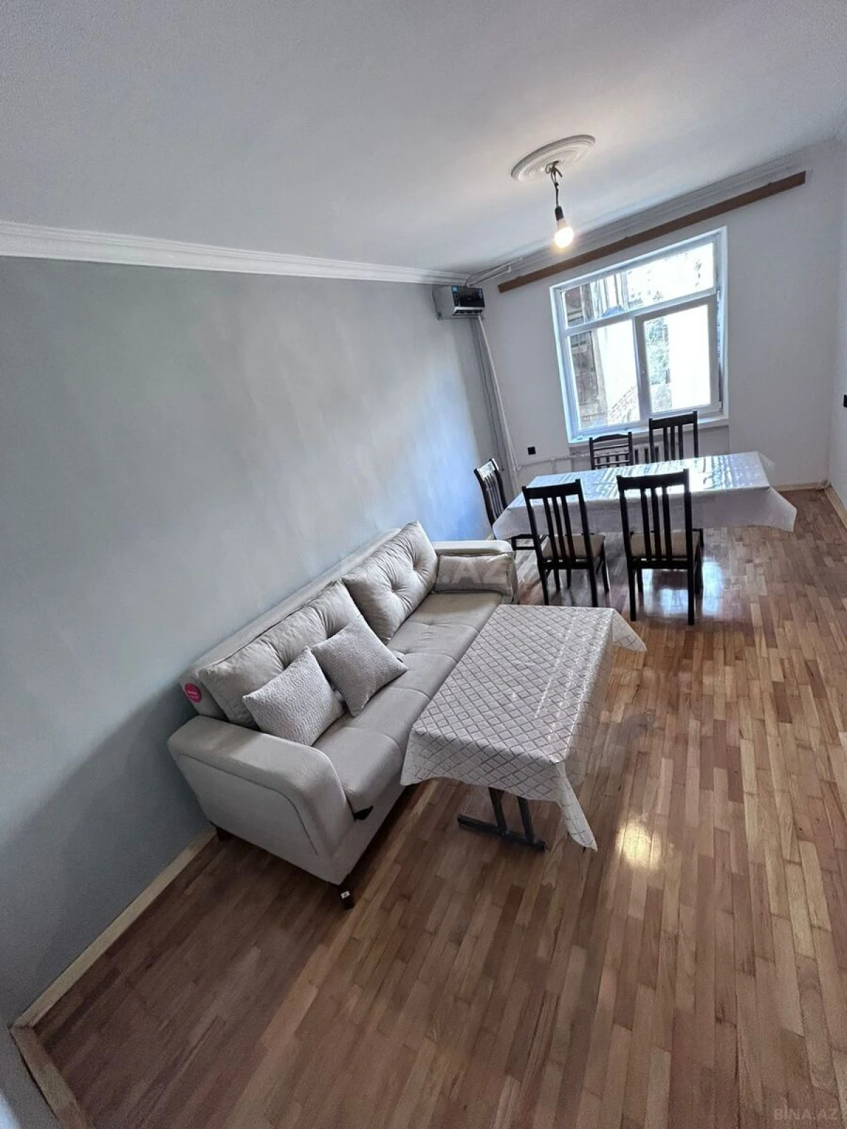 Kirayə verilir 2 otaqlı mənzil 60 m²
