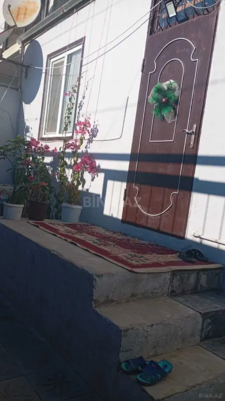 Satılır 4 otaqlı həyət evi 105 m²