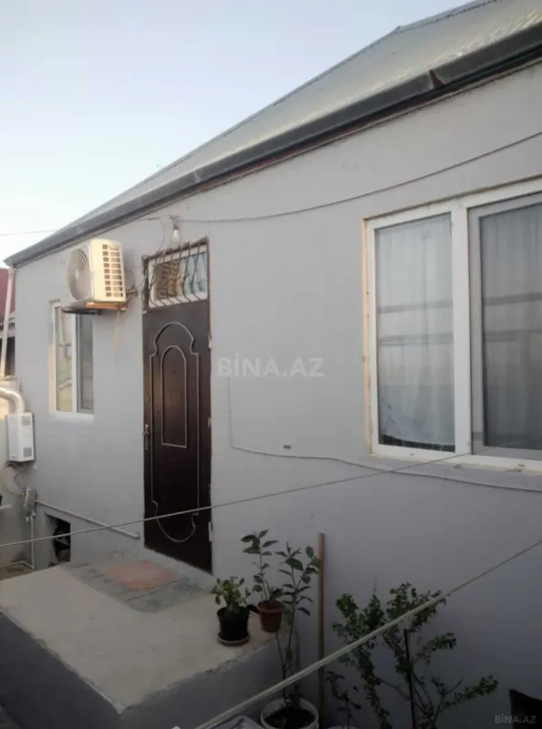 Satılır 4 otaqlı həyət evi 105 m²