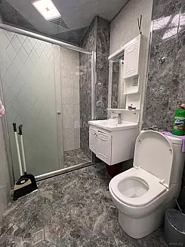 Kirayə verilir 2 otaqlı mənzil 68 m²