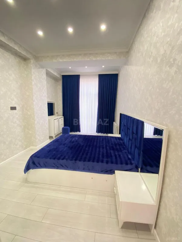 Kirayə verilir 3 otaqlı mənzil 120 m²