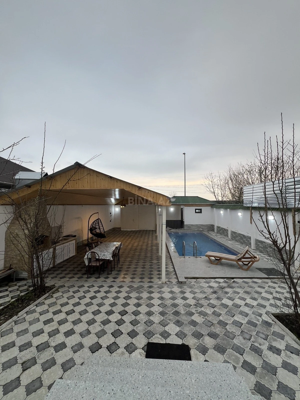 Kirayə verilir 3 otaqlı həyət evi 100 m²