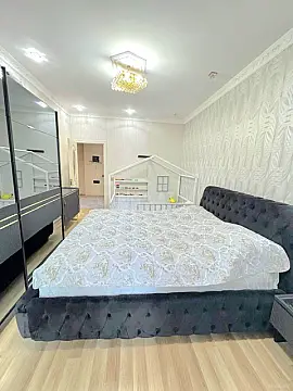 Satılır 2 otaqlı mənzil 102 m²