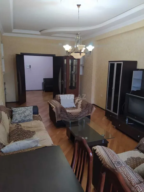 Kirayə verilir 2 otaqlı mənzil 100 m²