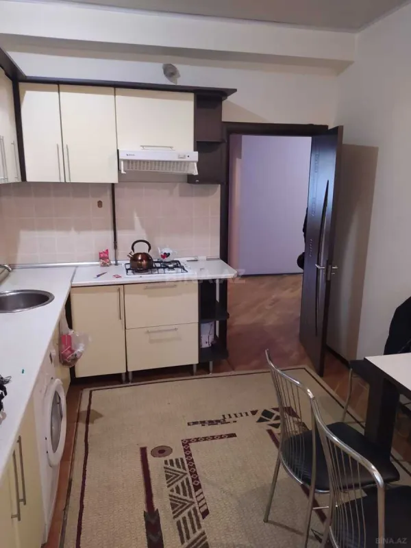 Kirayə verilir 2 otaqlı mənzil 100 m²