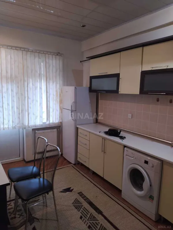 Kirayə verilir 2 otaqlı mənzil 100 m²