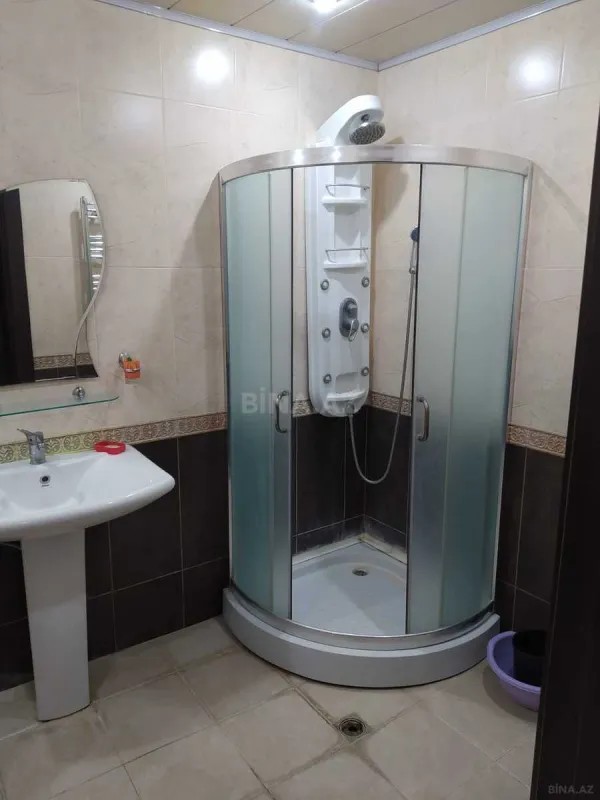 Kirayə verilir 2 otaqlı mənzil 100 m²