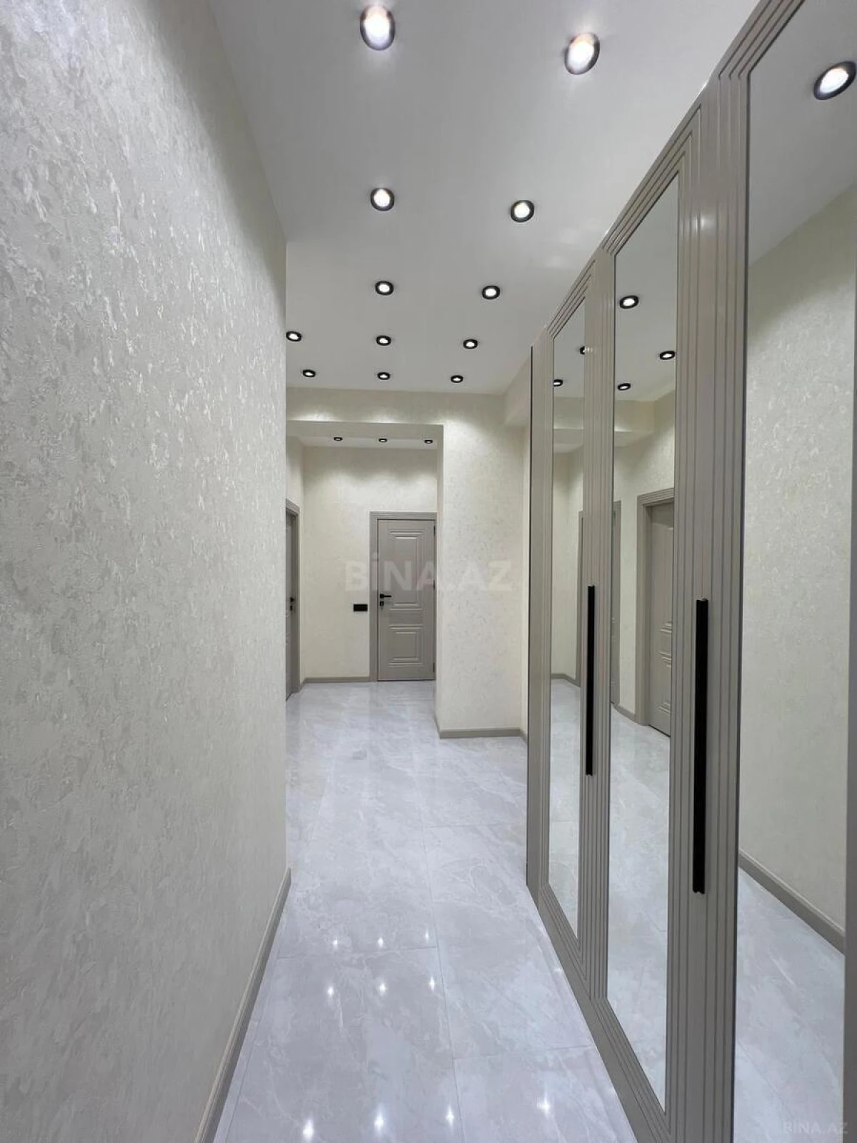 Satılır 3 otaqlı mənzil 90 m²