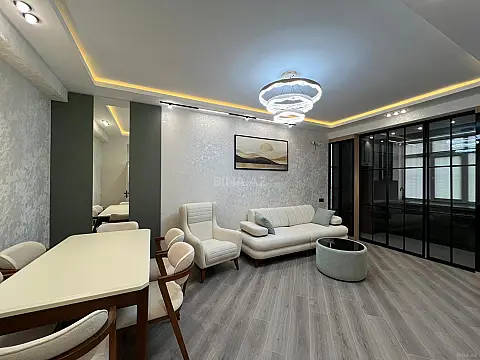 Satılır 3 otaqlı mənzil 90 m²