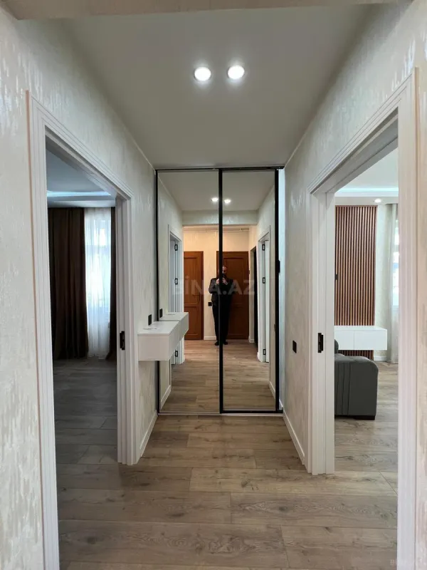 Satılır 2 otaqlı mənzil 65 m²