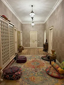 Satılır 4 otaqlı mənzil 157 m² — Bakı, İnşaatçılar 4 otaq 157.00 m²