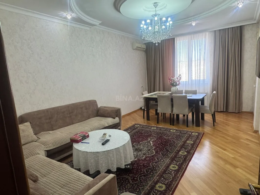 Satılır 3 otaqlı mənzil 120 m²