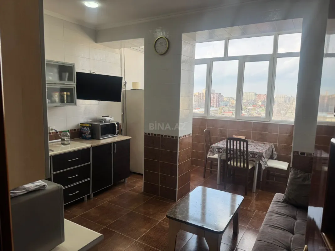 Satılır 3 otaqlı mənzil 120 m²