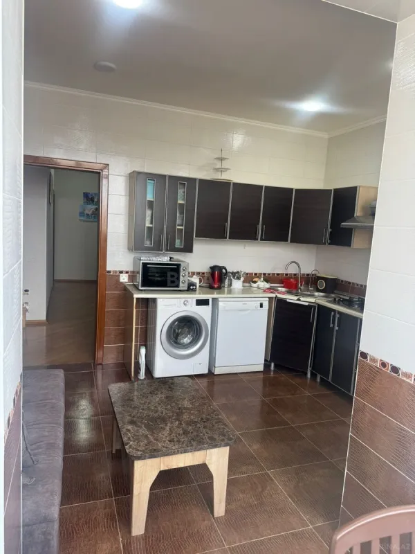 Satılır 3 otaqlı mənzil 120 m²