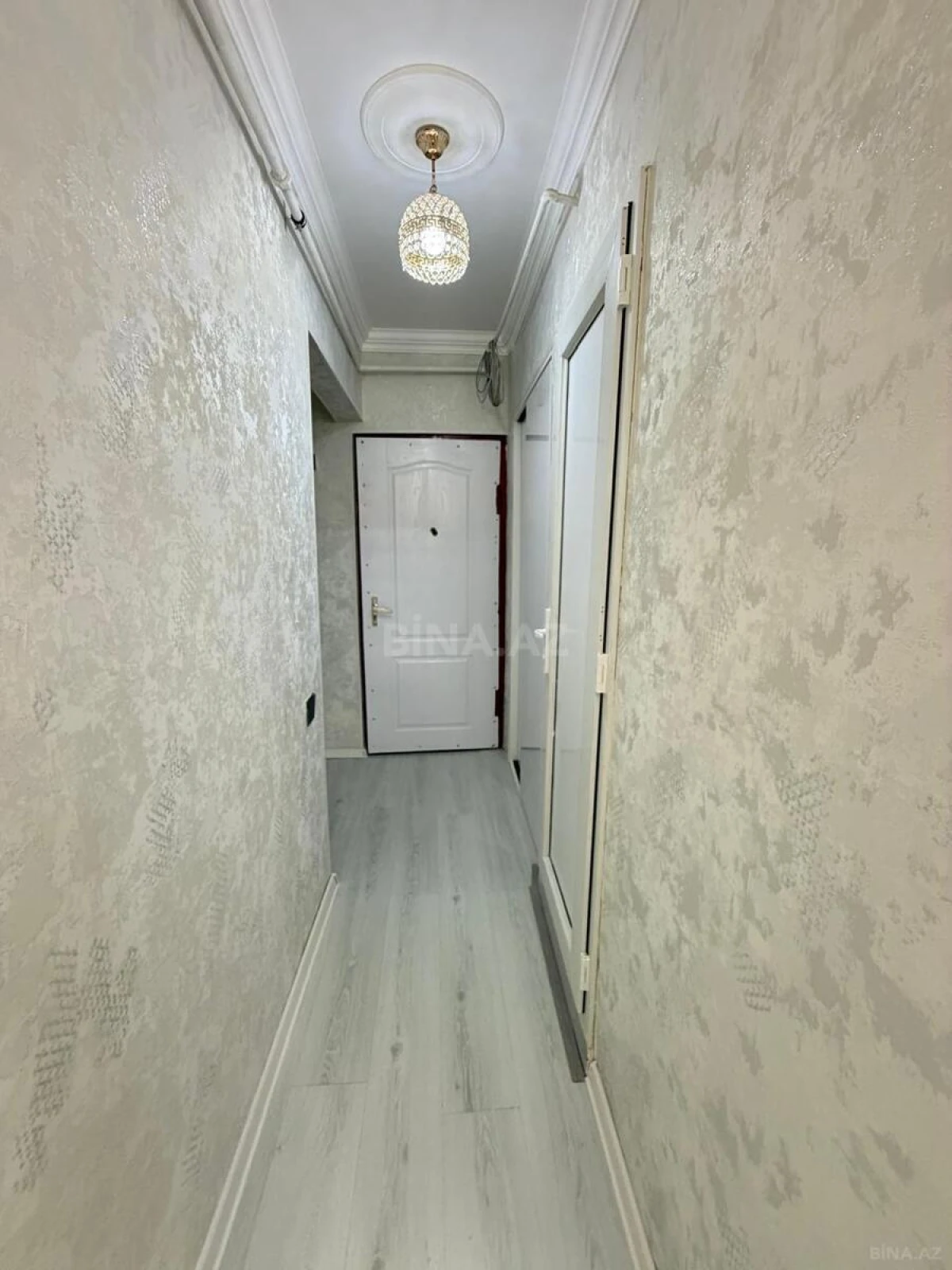 Satılır 3 otaqlı mənzil 40 m²