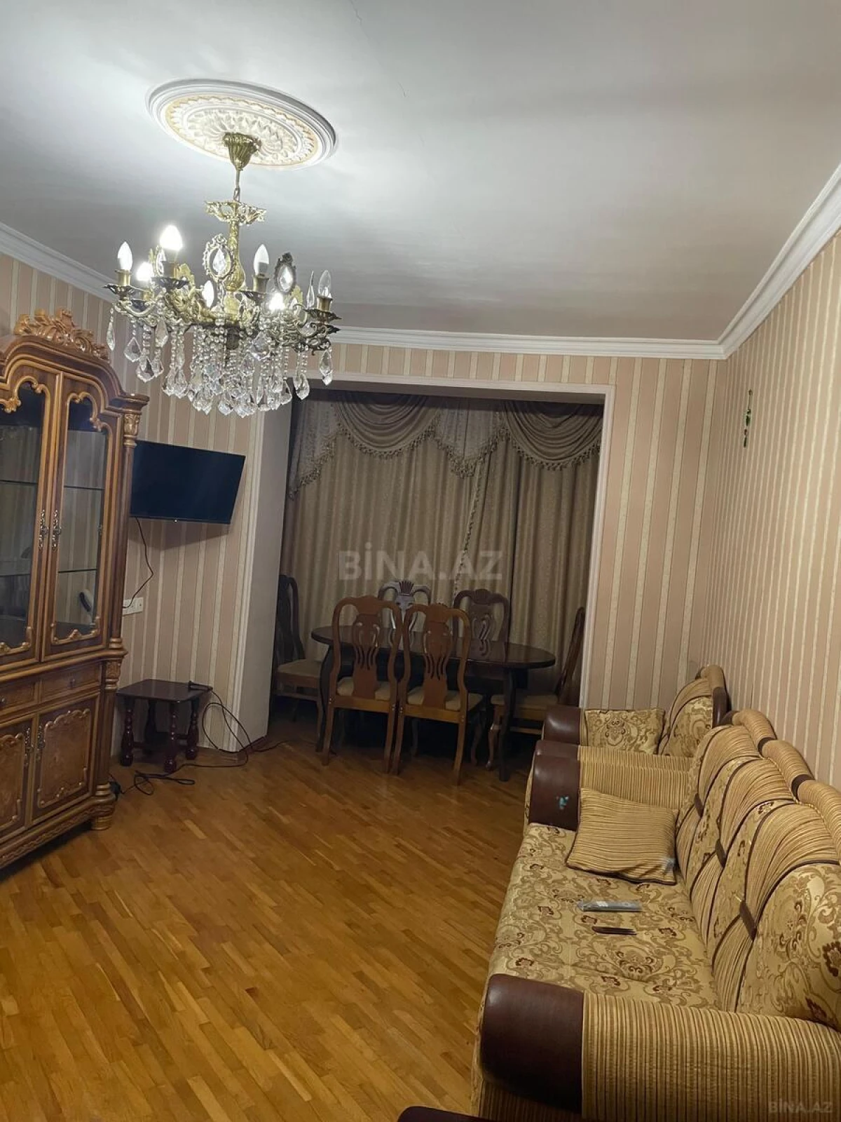 Kirayə verilir 2 otaqlı mənzil 70 m²