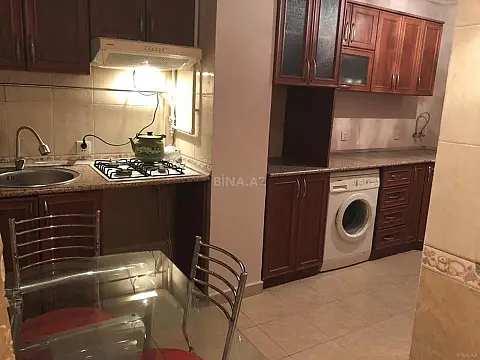 Kirayə verilir 2 otaqlı mənzil 70 m²