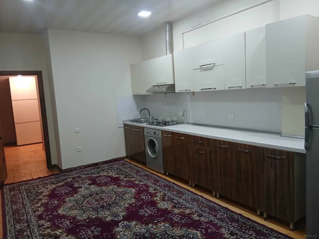 Kirayə verilir 3 otaqlı mənzil 130 m²