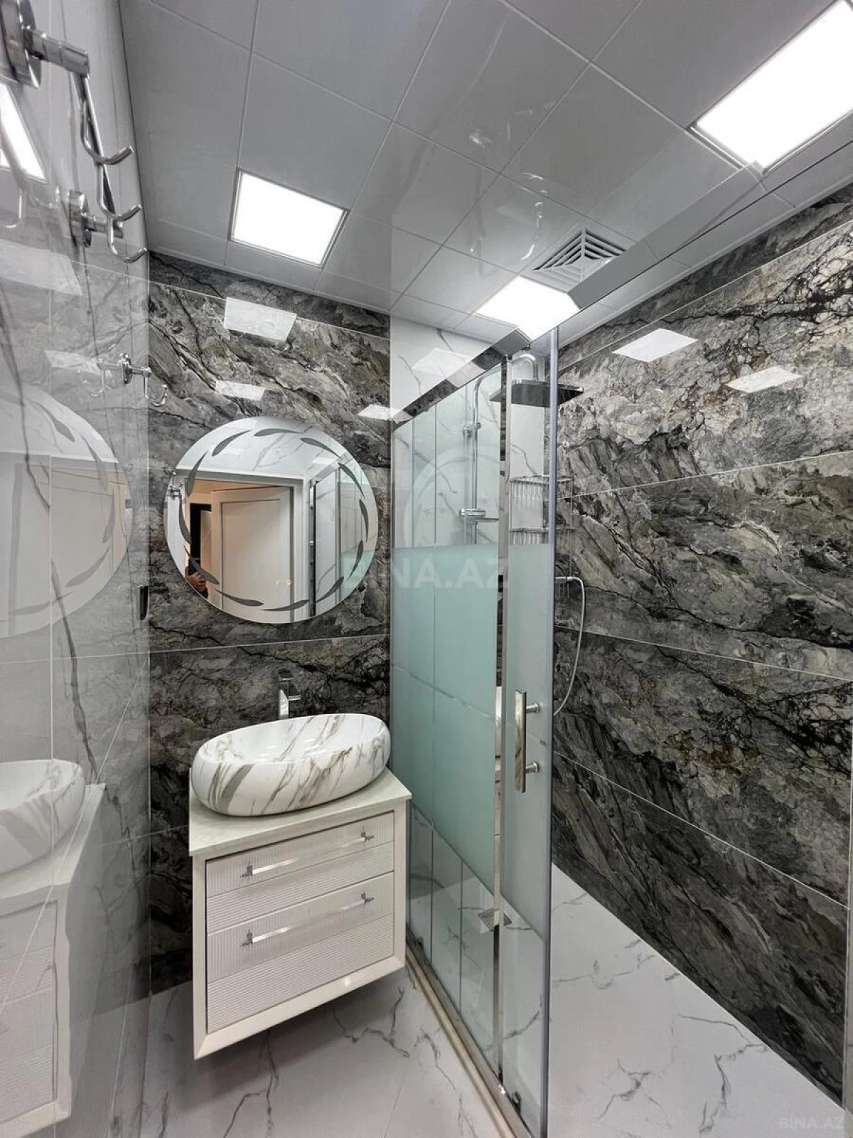 Satılır 2 otaqlı mənzil 65 m²