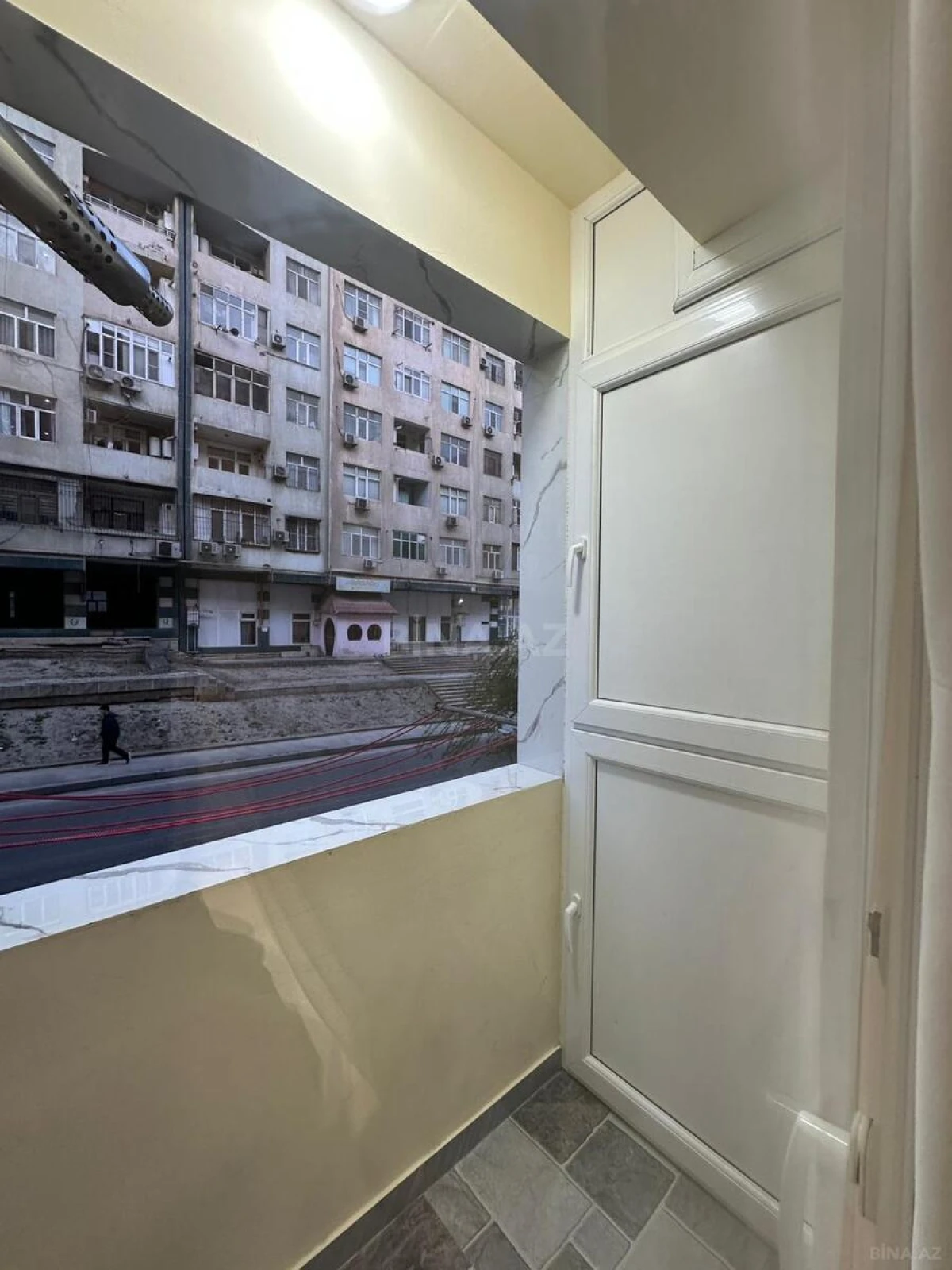 Satılır 2 otaqlı mənzil 65 m²