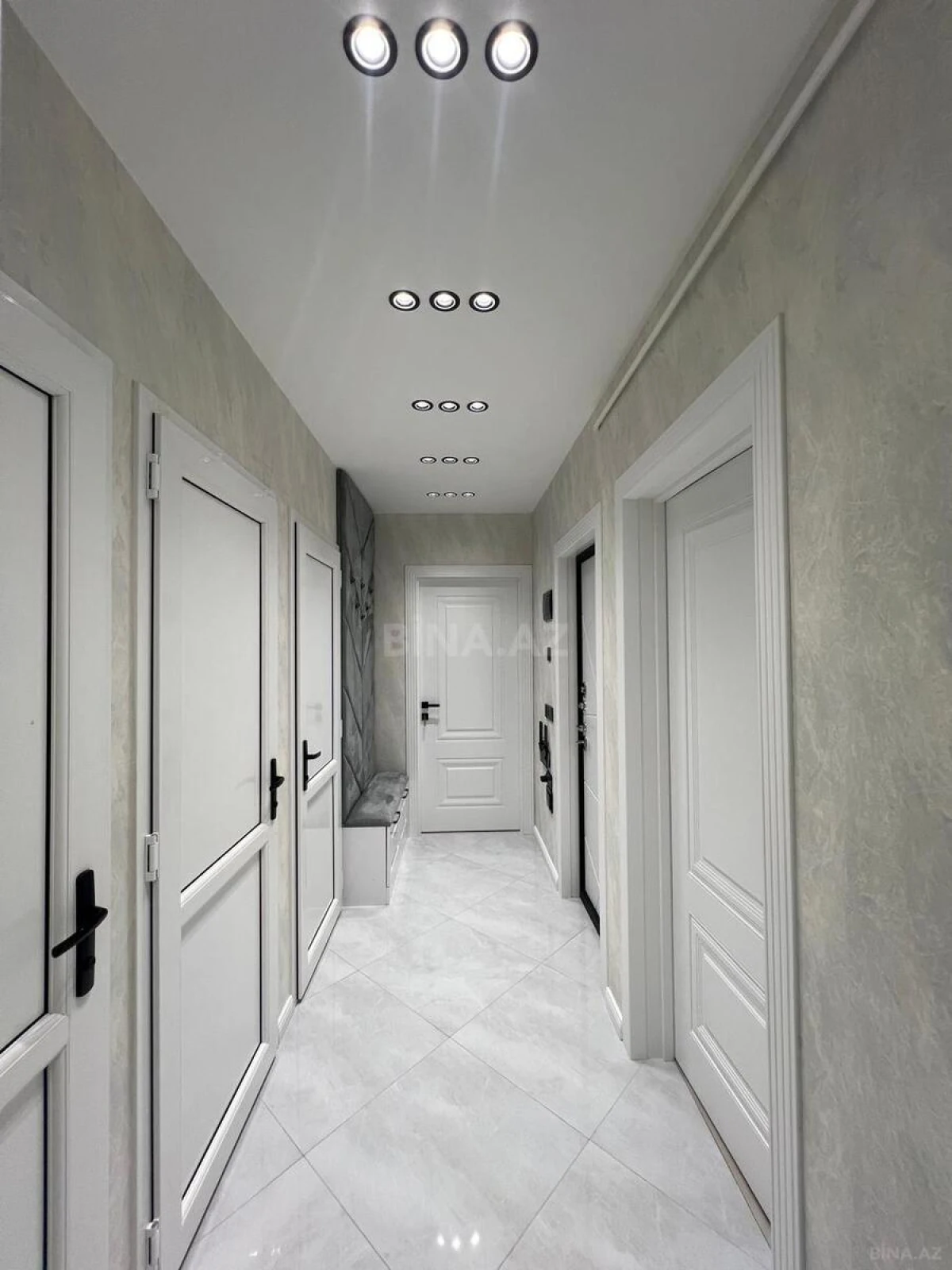 Satılır 2 otaqlı mənzil 65 m²