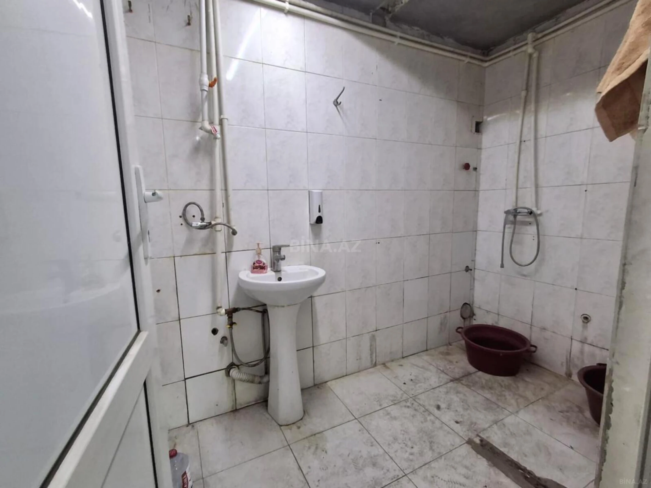 Kirayə verilir obyekt 90 m²